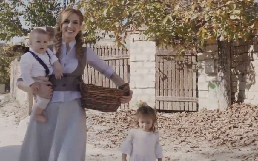 Copiii Tatianei Heghea apar într-un videoclip emoționant