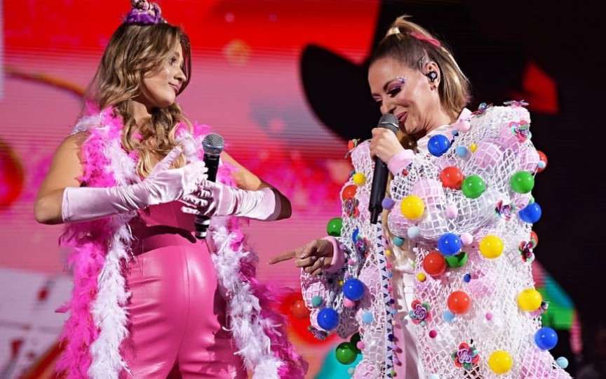 (FOTO) Sora Deliei a născut un băiețel