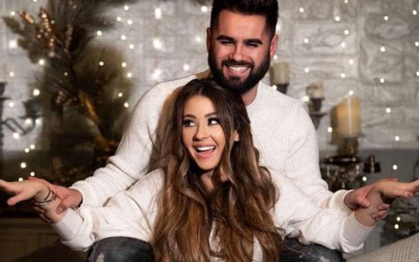 (FOTO) Cum arată acum Nicole Cherry, la câteva săptămâni după ce a născut
