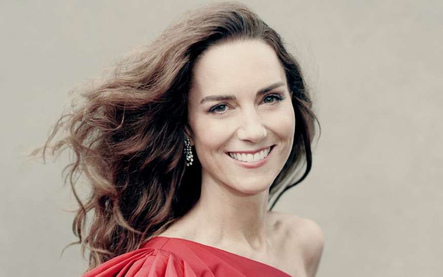 (FOTO) Kate Middleton a împlinit 40 de ani. 3 fotografii omagiu pentru istoria regalității