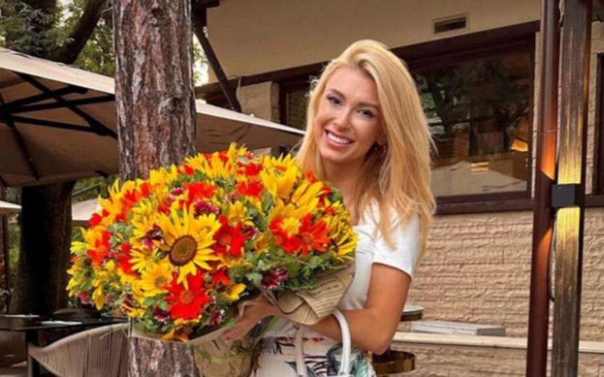 Ce surprinză i-a făcut Victor Cornea lui Andreea Bălan. Și fetițele artistei au fost uimite