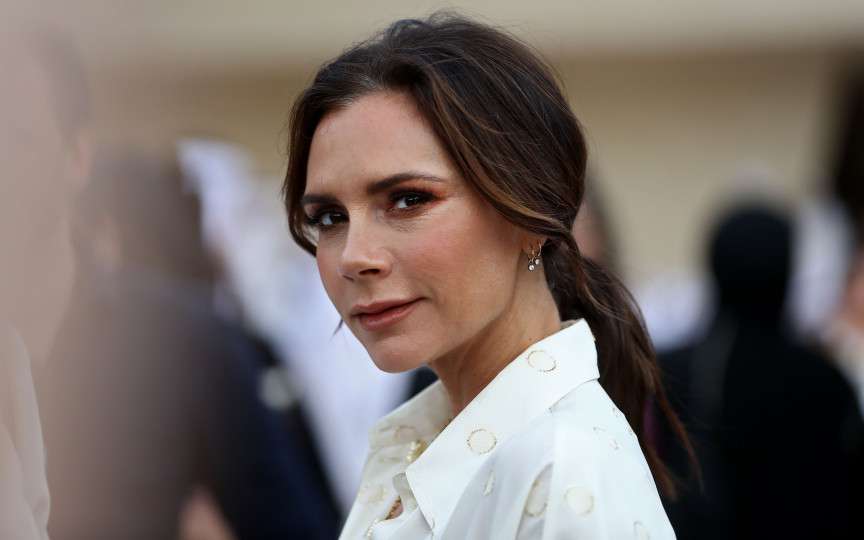 Victoria Beckham a împlinit 50 de ani și arată impecabil. Cum reușește?