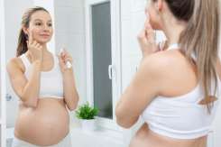 7 ingrediente cosmetice pe care să le eviți în timpul sarcinii