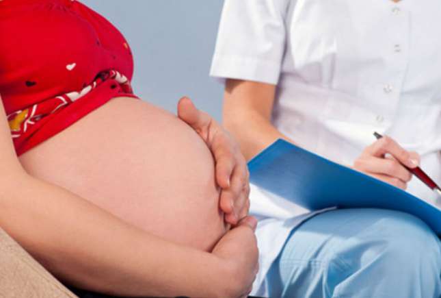 Hemoroizii – o problemă pentru gravide și femeile care au născut, dar care poate fi depășită