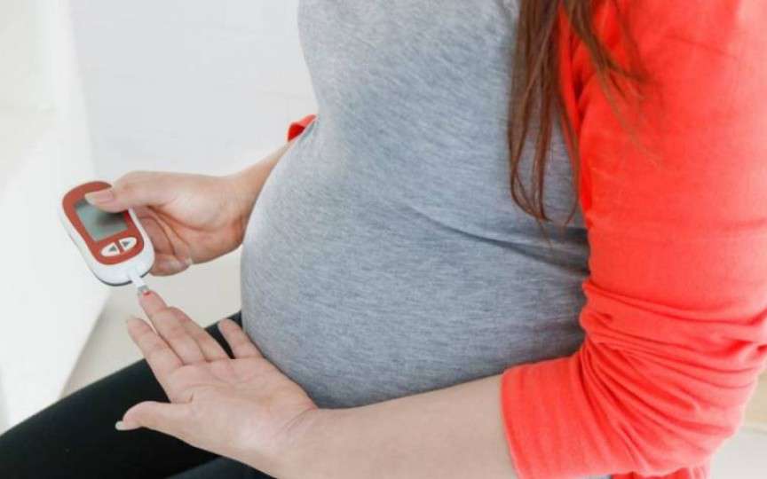 Studiu: Cei născuţi de femei cu diabet au un risc mai mare de a suferi de afecţiuni cardiovasculare înainte de 40 de ani