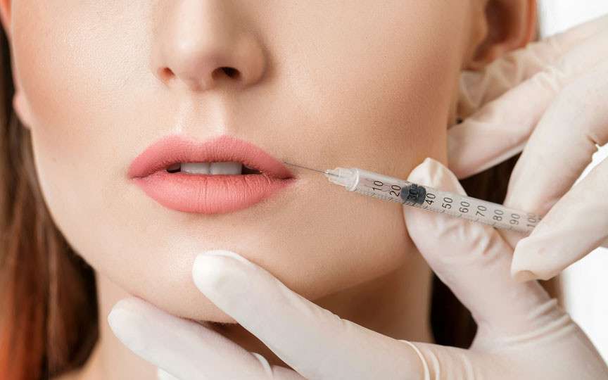 Este sigur să faci injecții pentru mărirea buzelor în timpul sarcinii? Avertismentul medicilor