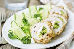 Rețetă de cină sănătoasă și gustoasă – piept de pui umplut cu broccoli
