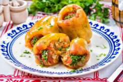 Ardei umpluți cu legume