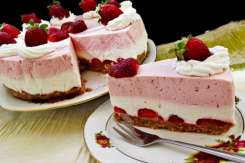 Un desert extraordinar - cheesecake cu căpșuni