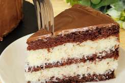 Tort de casă Bounty. Rețetă foarte simplă și foarte delicioasă, explicată pas cu pas