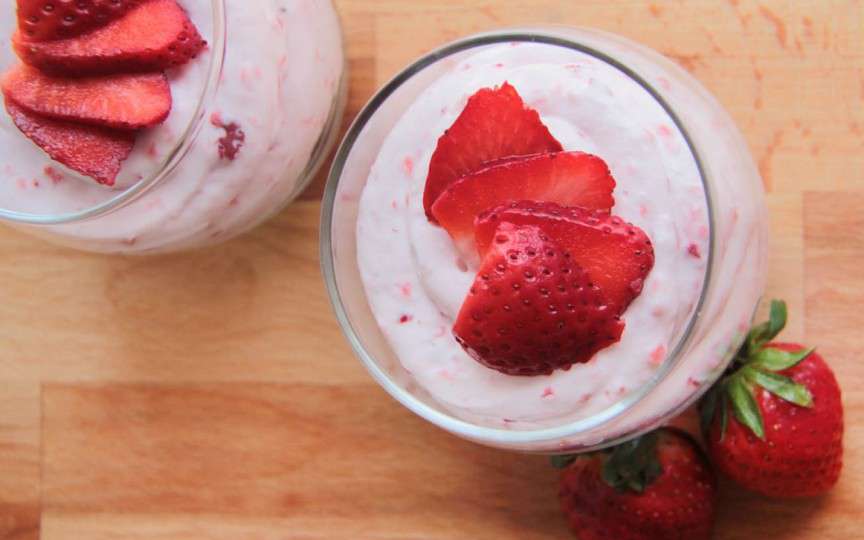 Mousse de căpşuni
