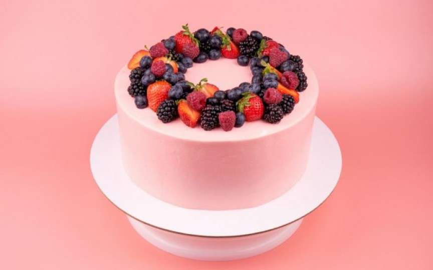 Tort de cocos, fără zahăr. Potrivit pentru copii!