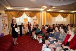 Glume, cadouri şi informaţii utile la o ŞEZĂTOARE de 1 aprilie