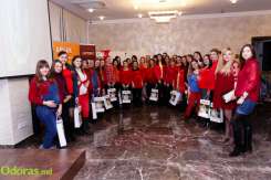 Record de graviduțe îmbrăcate în roșu