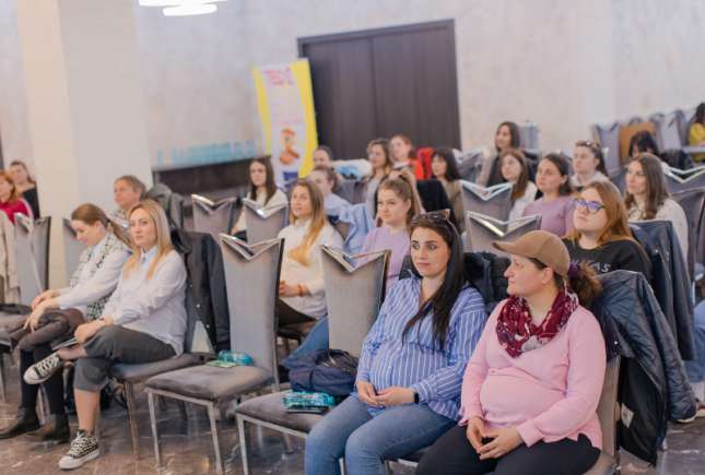 Festivalul Gravidelor 28 aprilie: Îngrijirea bebelușului este importantă din primele secunde de viață