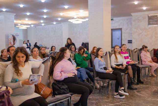Festivalul Mamelor 15 noiembrie 2024 – ediție plină de informații utile pentru perioada maternității