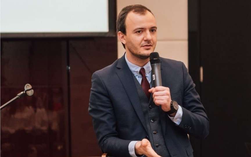 Nașterea naturală sau prin cezariană? Opinia medicului Maxim Calaraș