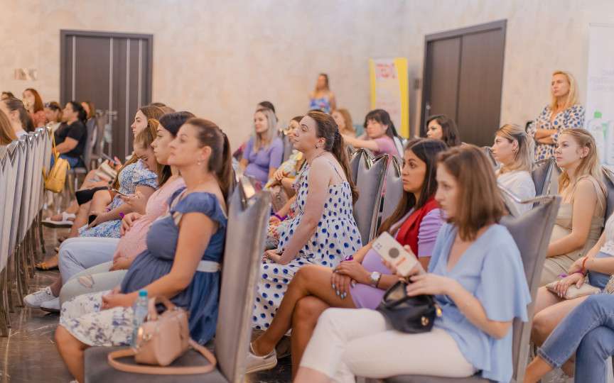 Festivalul Gravidelor: „Laptele matern oferă toată energia și nutrienții de care copilul are nevoie în primele luni de viață”