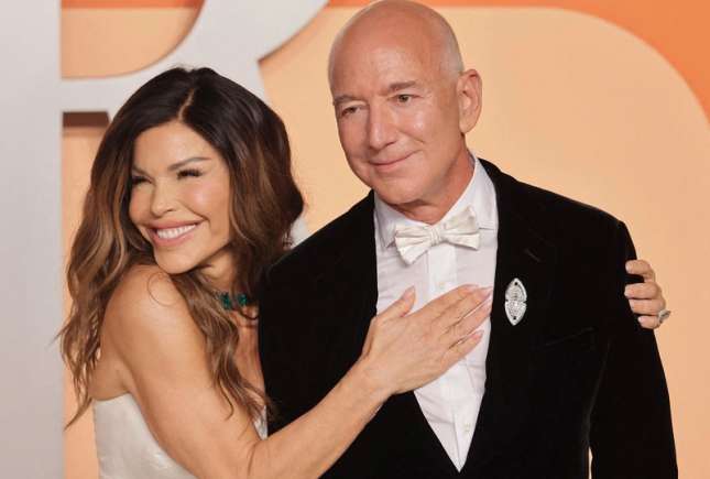 Jeff Bezos își mută nunta în urma protestelor din Veneția: localnicii spun nu luxului extrem