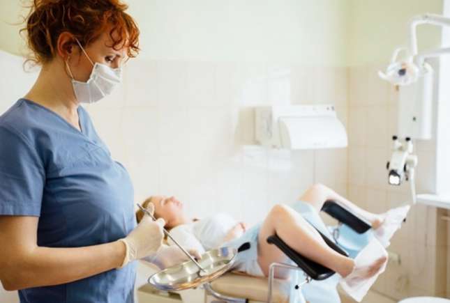 Eroare fatală! Medicii i-au făcut unei femei întrerupere de sarcină, după ce au încurcat-o cu o altă pacientă