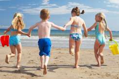 Jocuri pentru copii la plajă