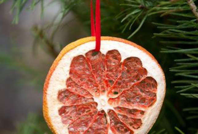 Idei pentru decorațiuni făcute manual pentru pomul de Crăciun