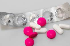 Ce se întâmplă dacă iei în același timp paracetamol și ibuprofen?