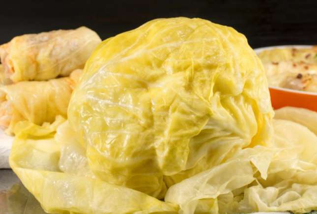 Varza – are numeroase beneficii asupra sănătății, antidot al celulelor maligne și probiotic natural