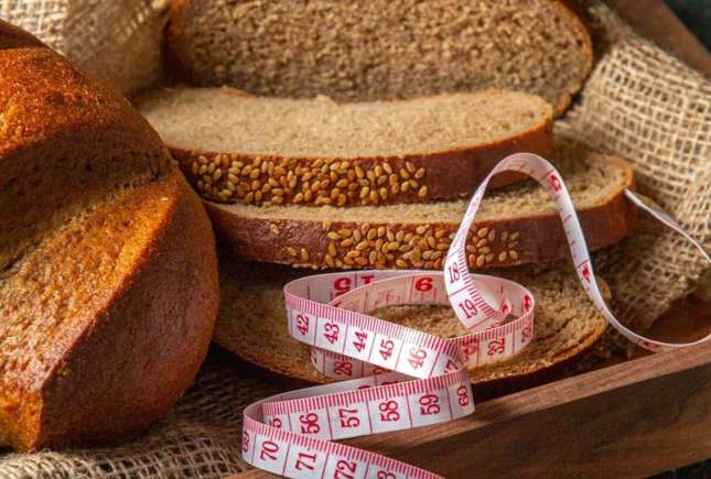 Câtă pâine poți mânca zilnic fără să te îngrași? Sfaturile nutriționiștilor