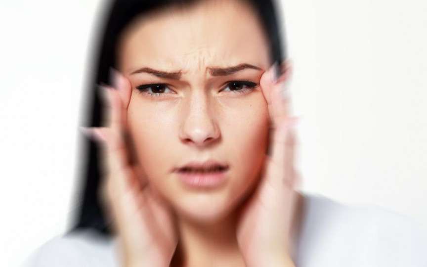10 semne că ai tensiunea mică. Remedii care scad tensiunea