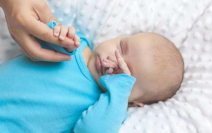 5 sfaturi de la experți, pentru ca bebelușul să aibă un somn mai bun
