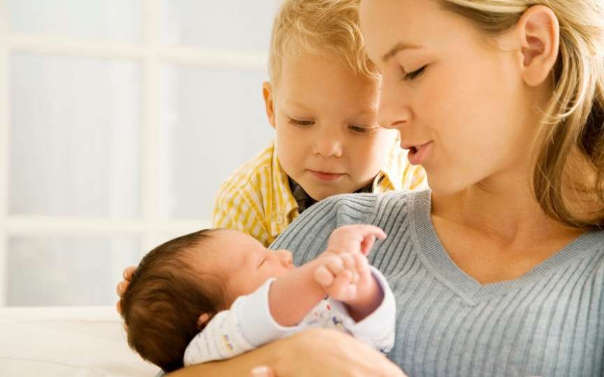 8 greșeli de parenting pe care copilul mai mare nu le va uita niciodată