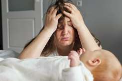 Cum gestionezi lipsa somnului, ca proaspătă mămică: strategii pentru nopți odihnitoare