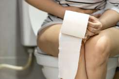 Retenția urinară: Cauze, simptome, tratament și prevenție la femei și bărbați