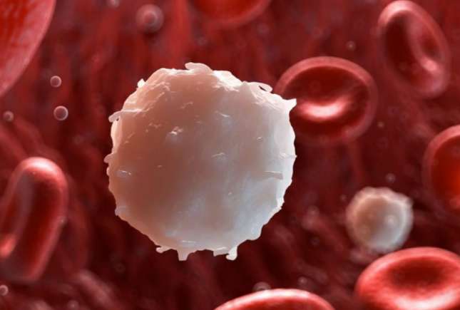 Medic hematolog: Febra, sângerările din nas, ameţeala - pot fi semne ale leucemiei