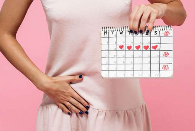 De ce adaugi în greutate când ești la menstruație?