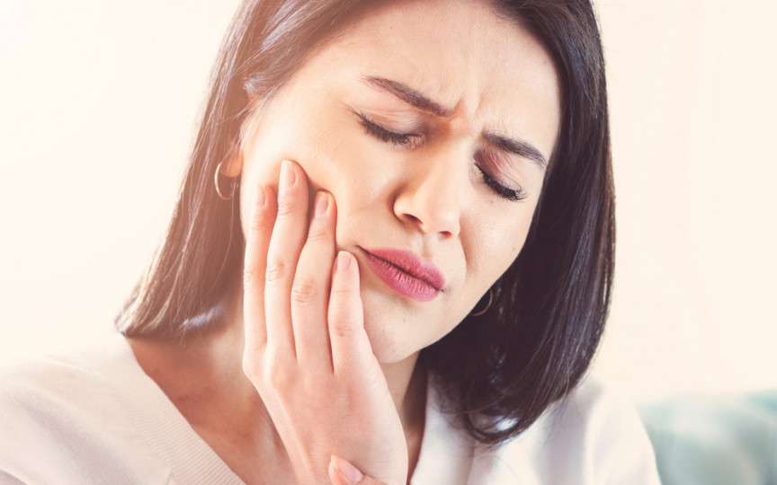13 Semne tăcute ale cancerului oral pe care fiecare om ar trebui să le cunoască