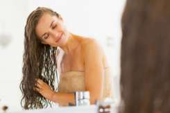 Ai mătreață, scalp uscat sau mâncărimi? Introduce în rutina de îngrijire oțetul de mere