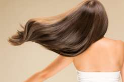 Culori de păr care te întineresc dacă ai ochii căprui. Sfaturi din partea specialiștilor în beauty