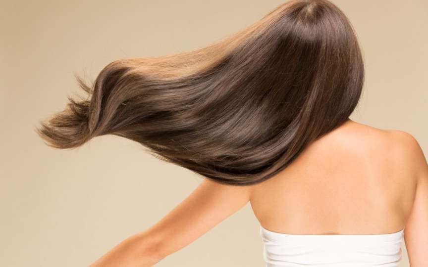 Culori de păr care te întineresc dacă ai ochii căprui. Sfaturi din partea specialiștilor în beauty