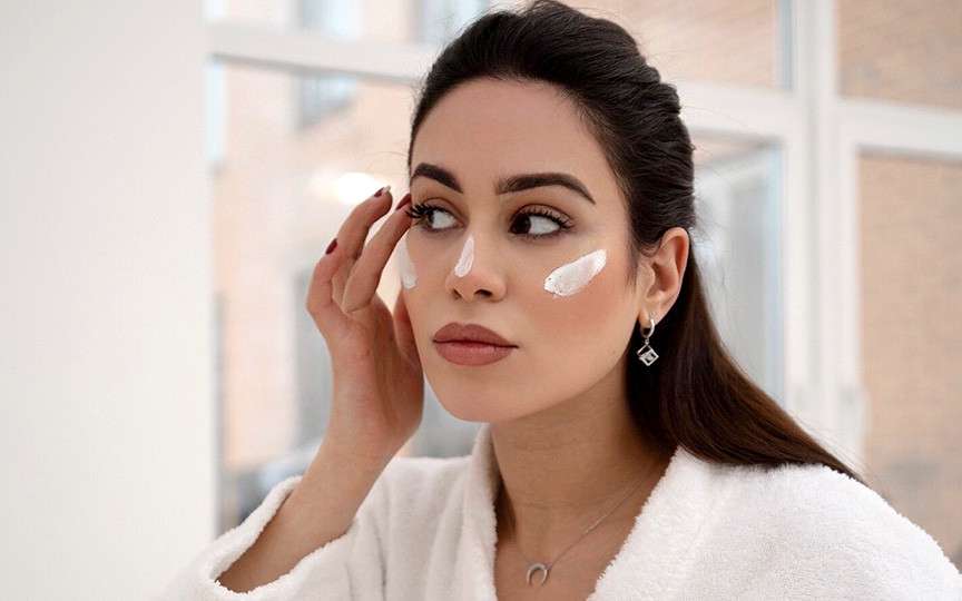 Cum să faci un peeling eficient acasă: ghid complet pentru o piele sănătoasă și strălucitoare