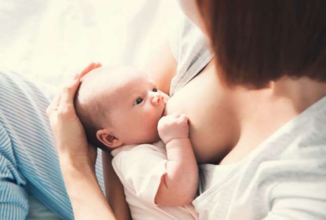 Opinia unei mame: În societatea noastră bântuie undeva ideea că după un an, copilul trebuie înțărcat obligatoriu