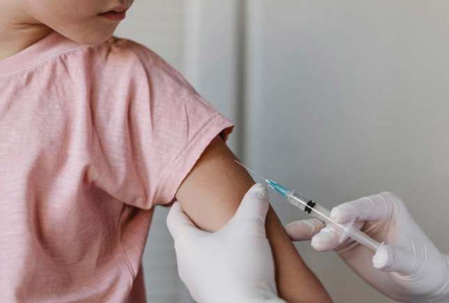 Adevărul despre substanțele din vaccinuri: Sunt ele cu adevărat periculoase pentru copii?