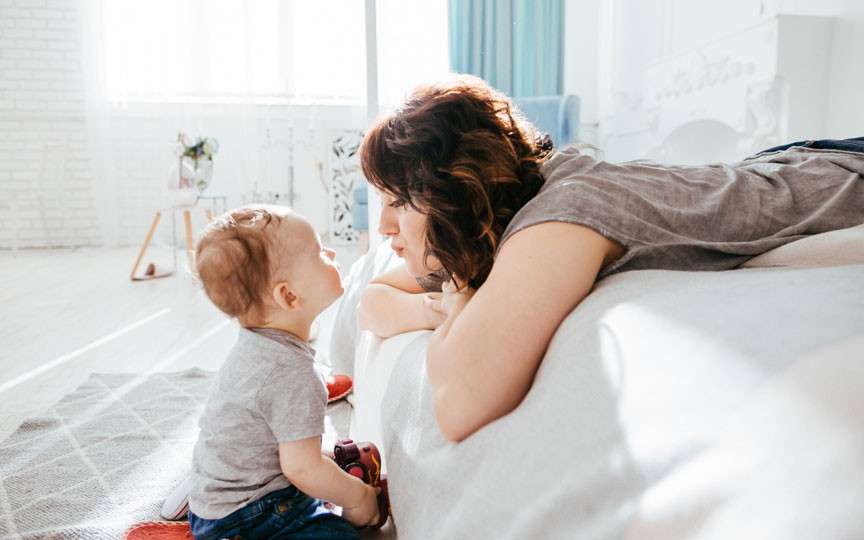 Parentingul blând: de ce este atât de dificil și ce spun specialiștii despre provocările părinților