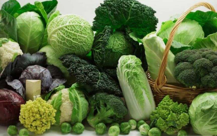 Top 10 beneficii de necontestat ca să mâncăm varză