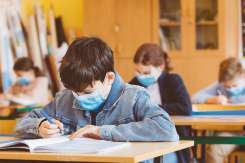 Studiile OMS confirmă: Şcolile nu au fost un factor de supra-răspândire a coronavirusului