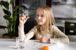 Vitamina D3 în sezonul rece. Dr. Craiu: „Suplimentarea zilnică în sezonul toamnă-iarnă este absolut esențială”