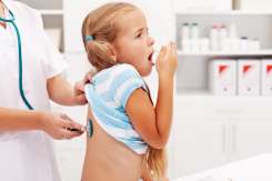 Diferența dintre pneumonia virală și cea bacteriană la copii: simptome, diagnostic și tratament