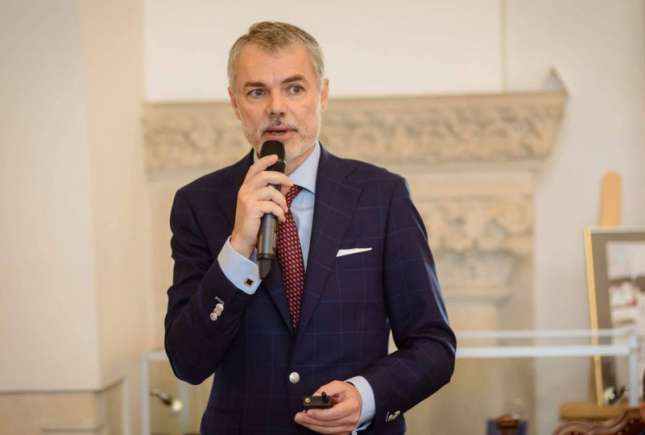 Dr. Mihai Craiu: Uneori prea multă curățenie poate agrava problemele respiratorii la copii