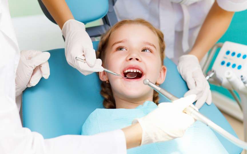 Este fluorizarea o metodă inofensivă pentru sănătatea copiilor noștri?